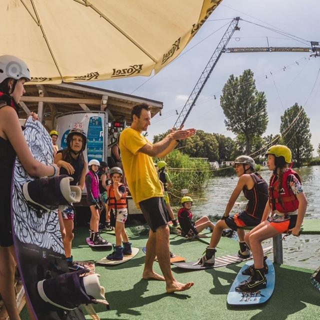 Brwinow Wake Villa מראה חיצוני תמונה
